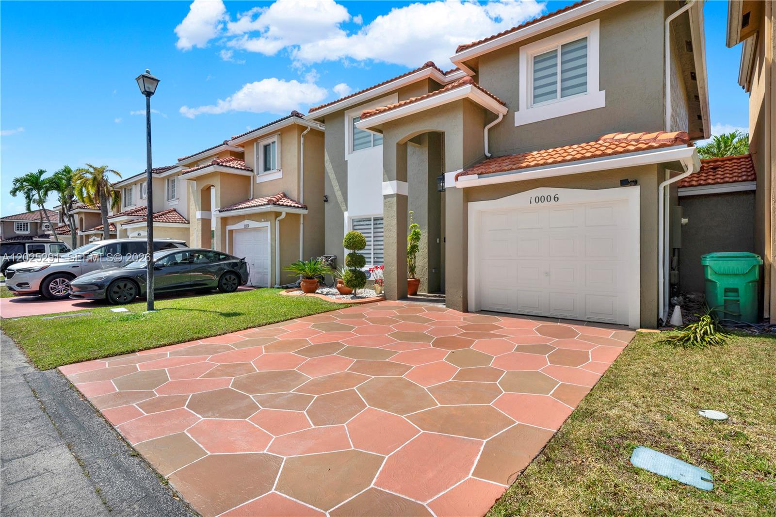 FOREST LAKES GARDENS SEC - Residential