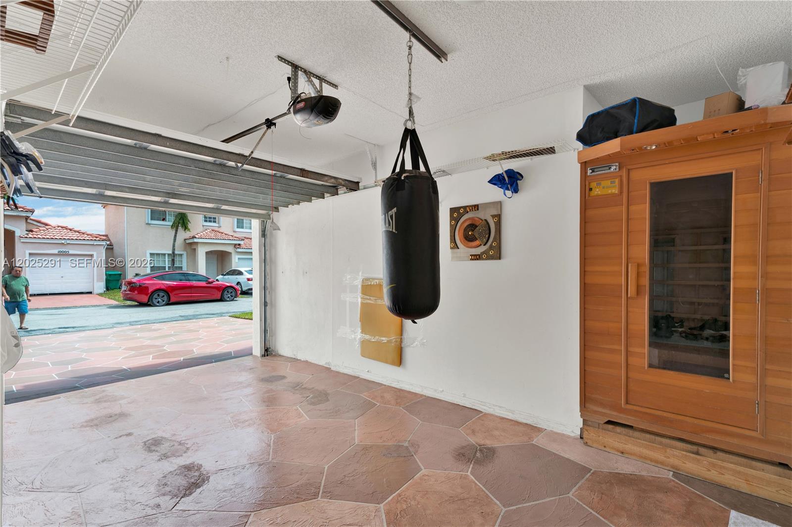 FOREST LAKES GARDENS SEC - Residential