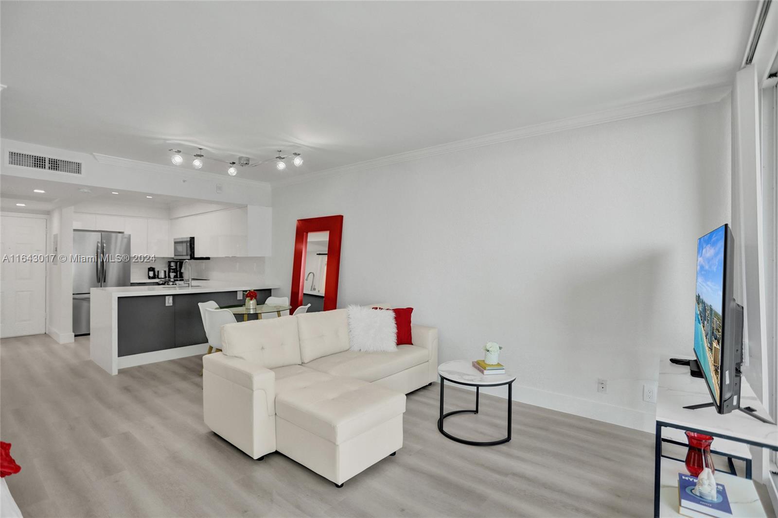 WAVE CONDO - Residential Lease
