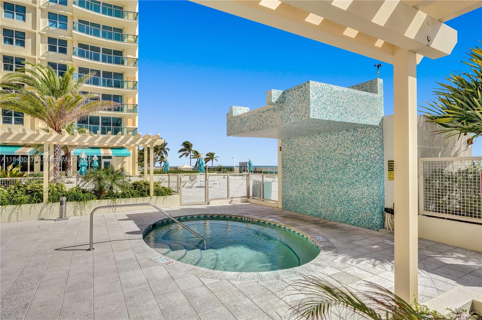 WAVE CONDO - Residential Lease