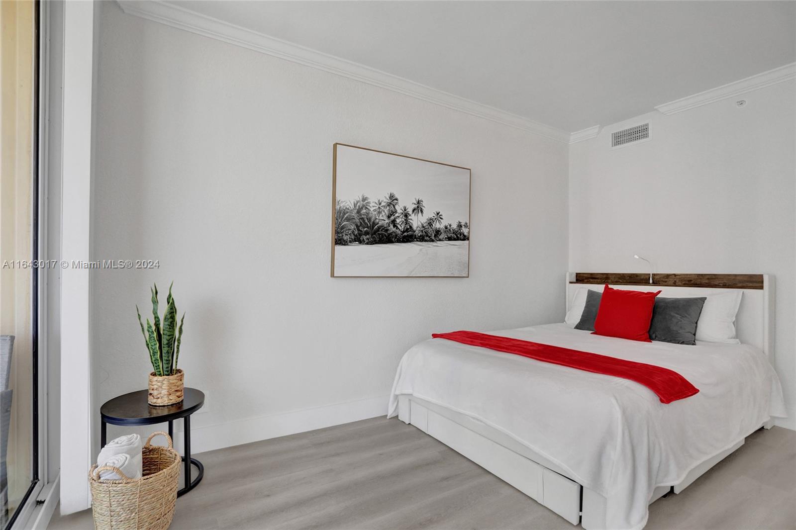 WAVE CONDO - Residential Lease
