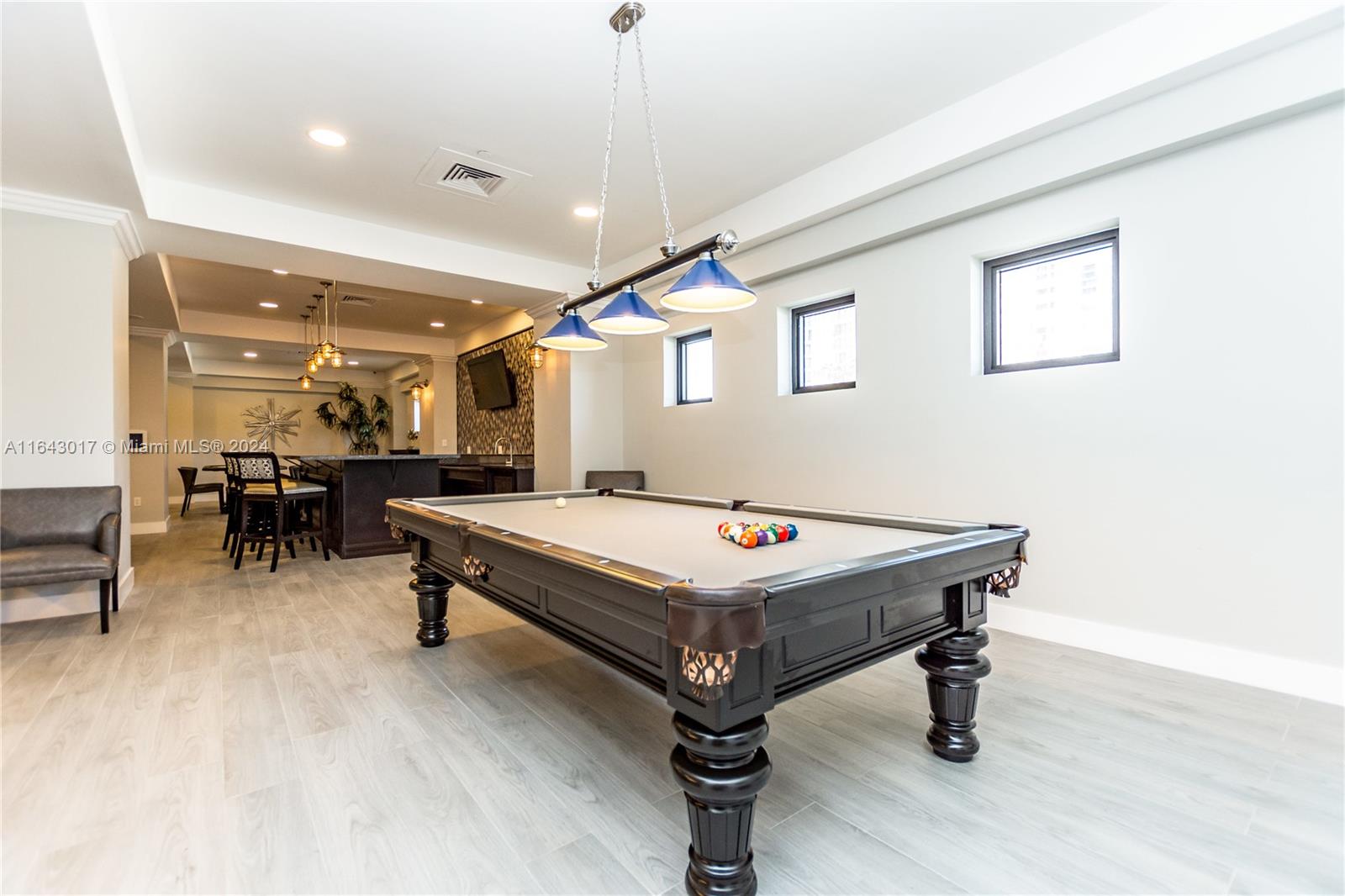 WAVE CONDO - Residential Lease