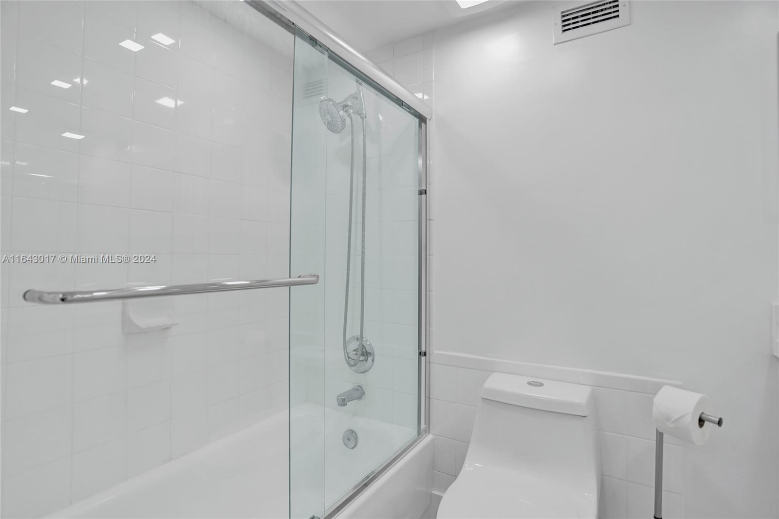 WAVE CONDO - Residential Lease