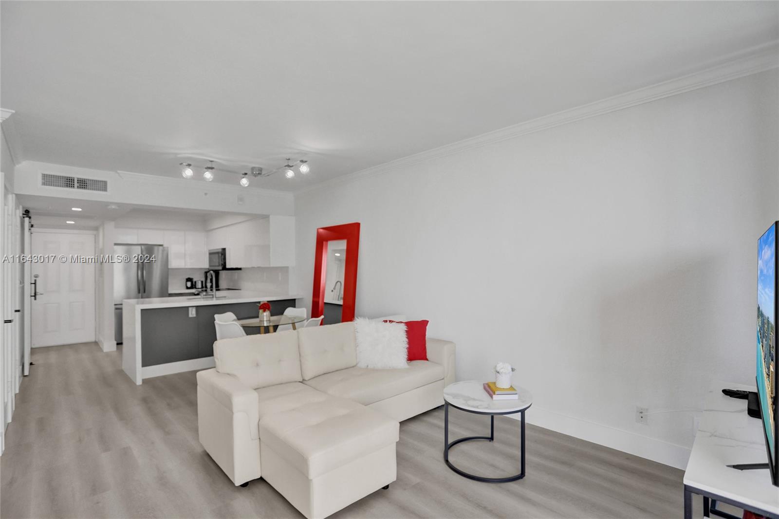 WAVE CONDO - Residential Lease