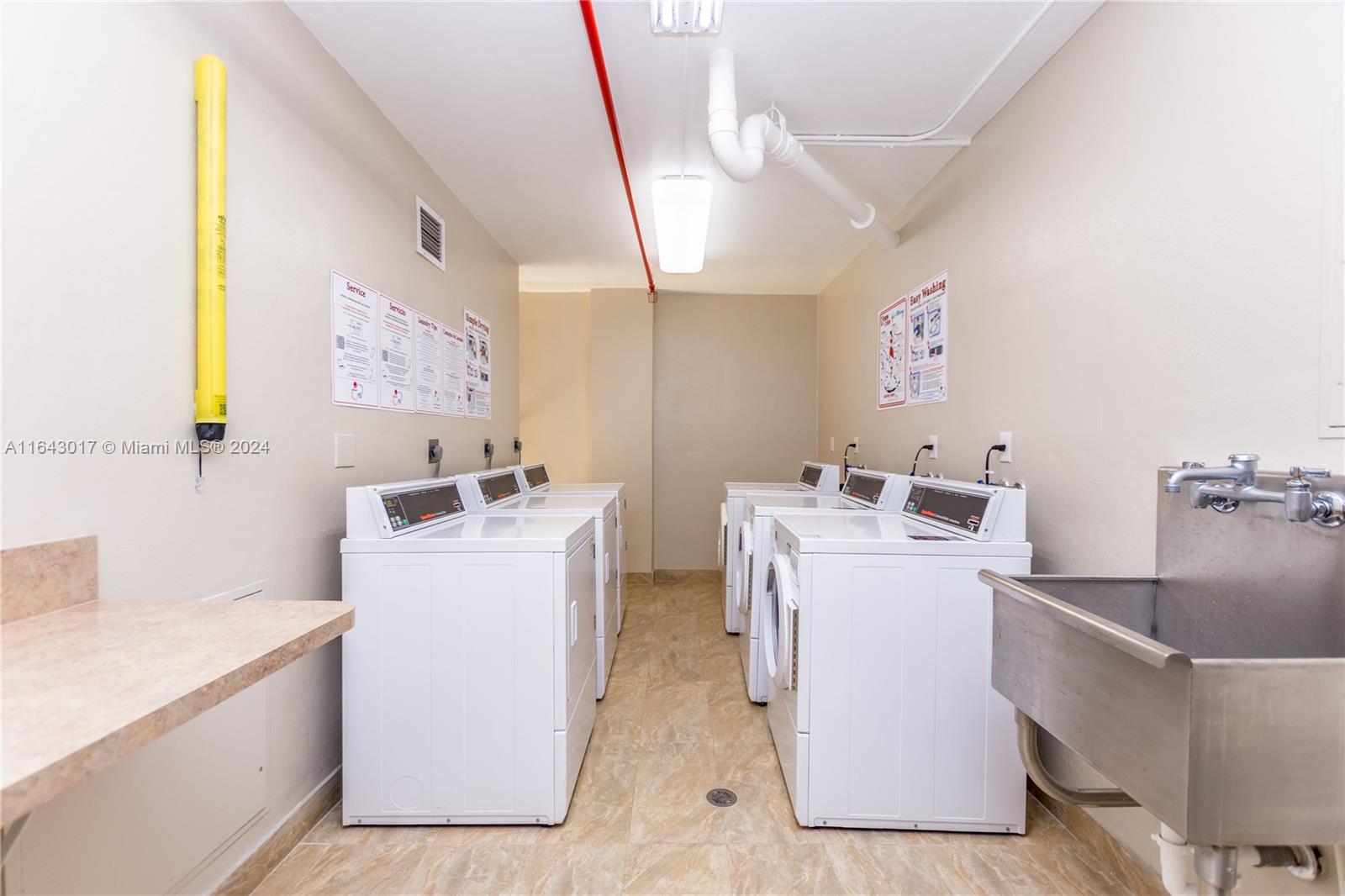 WAVE CONDO - Residential Lease