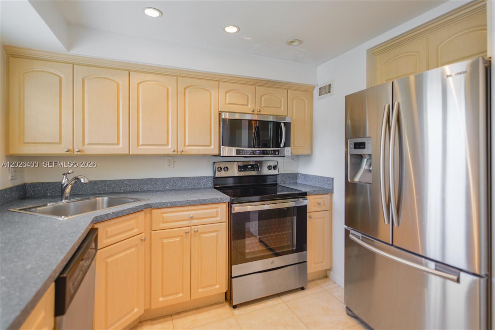 7720 SW 54th Ct 44-D