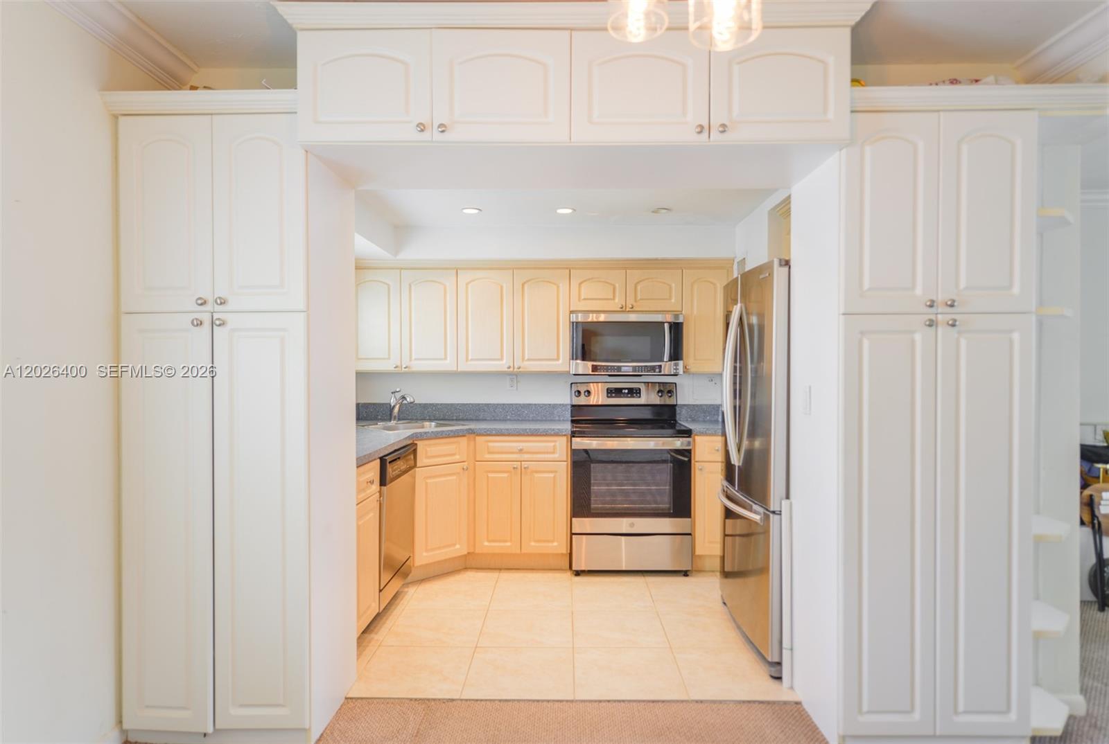 7720 SW 54th Ct 44-D