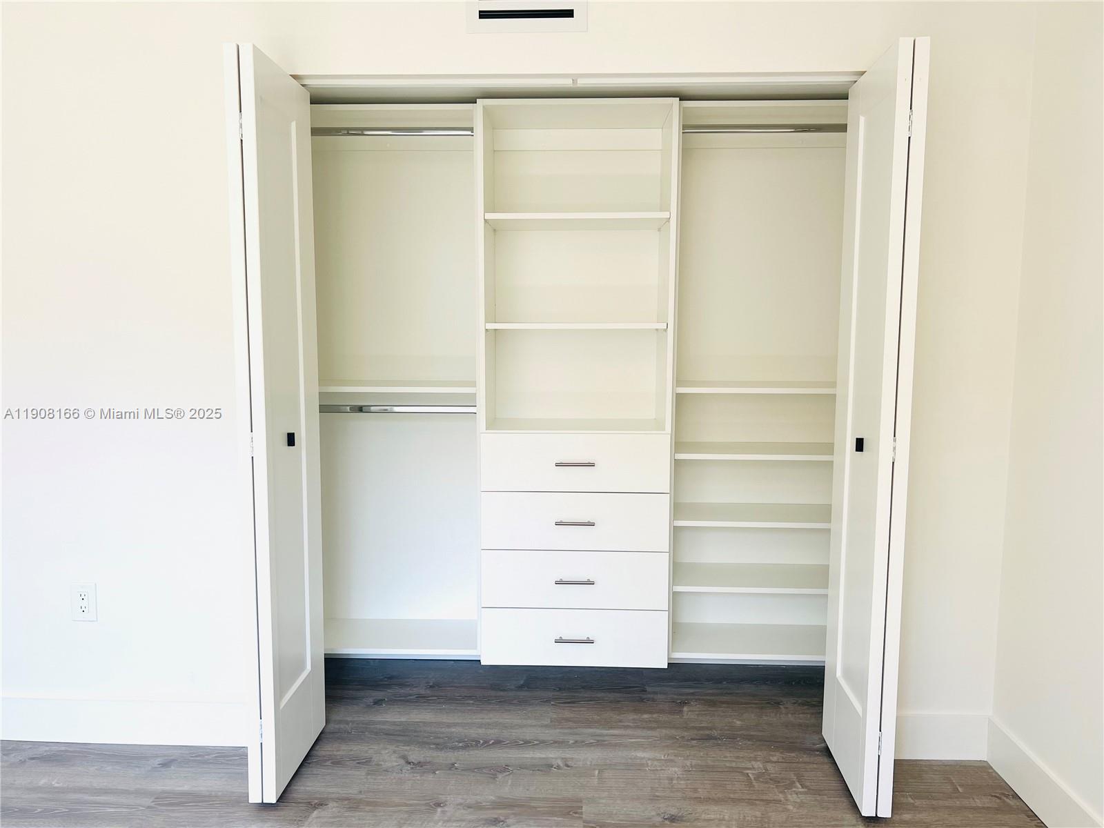 LASER CONDO - Residential Lease