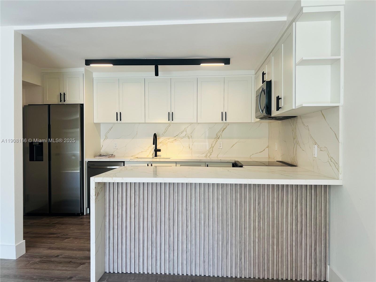 LASER CONDO - Residential Lease