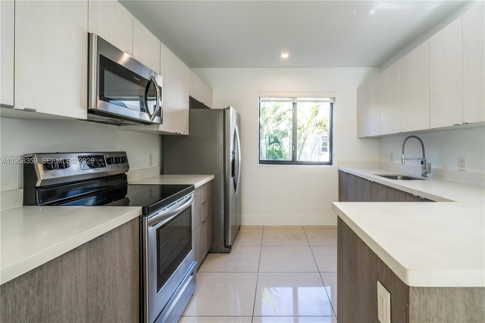 ISLE OF NORMANDY - Residential Lease