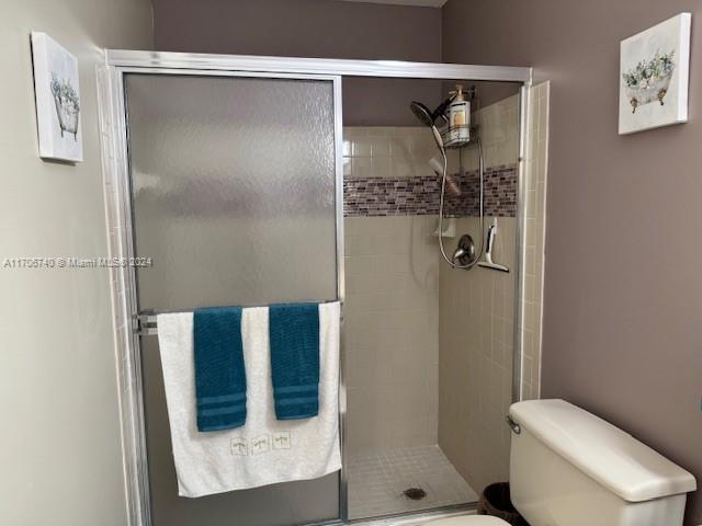 WHISPER WALK - Residential Lease