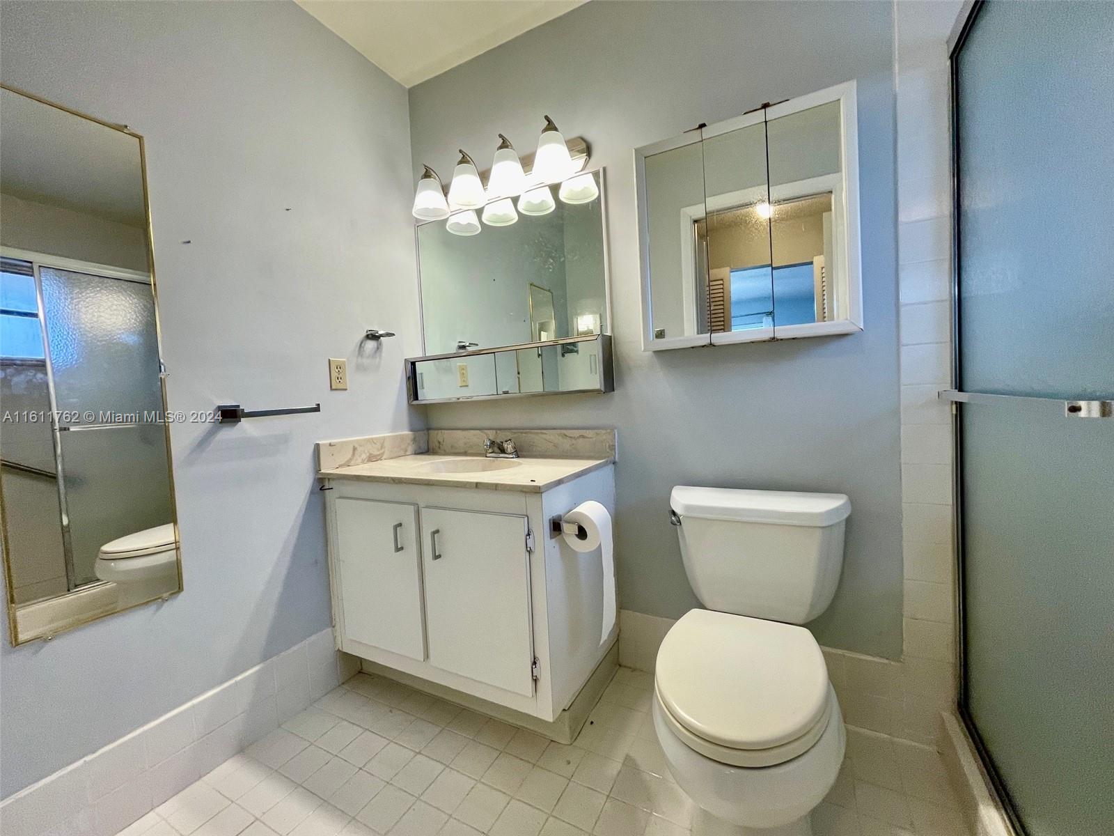 ISLA MERITA HOMES XII CON - Residential