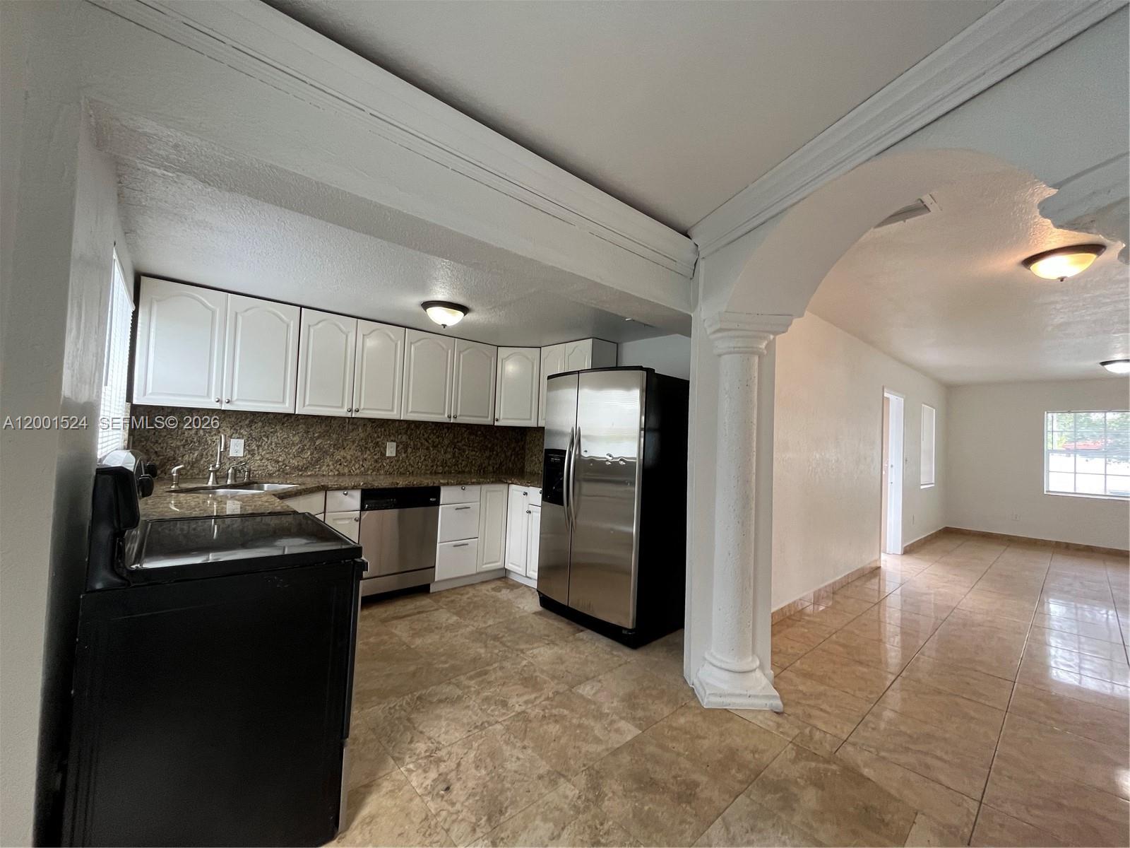 CUTLER RIDGE SEC 3 - Residential Lease