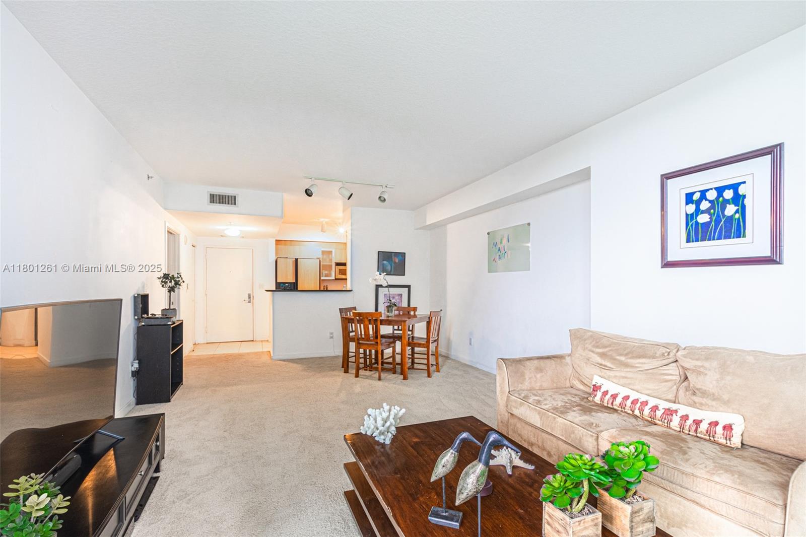 Property for Sale at 335 S Biscayne Bl 902, Miami, Broward County, Florida - Bedrooms: 1 
Bathrooms: 1  - $445,000