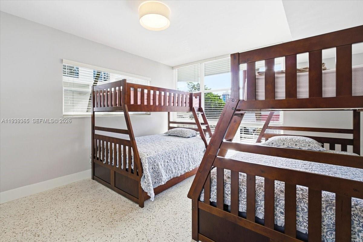 SUNRISE BAY CLUB CO-OP - Residential