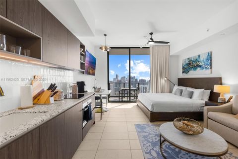 159 NE 6th St 4906 Miami FL 33132