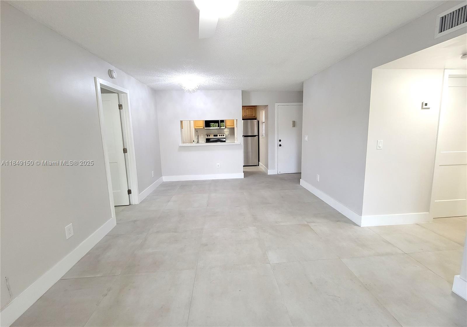 9728 Hammocks Blvd 201-27