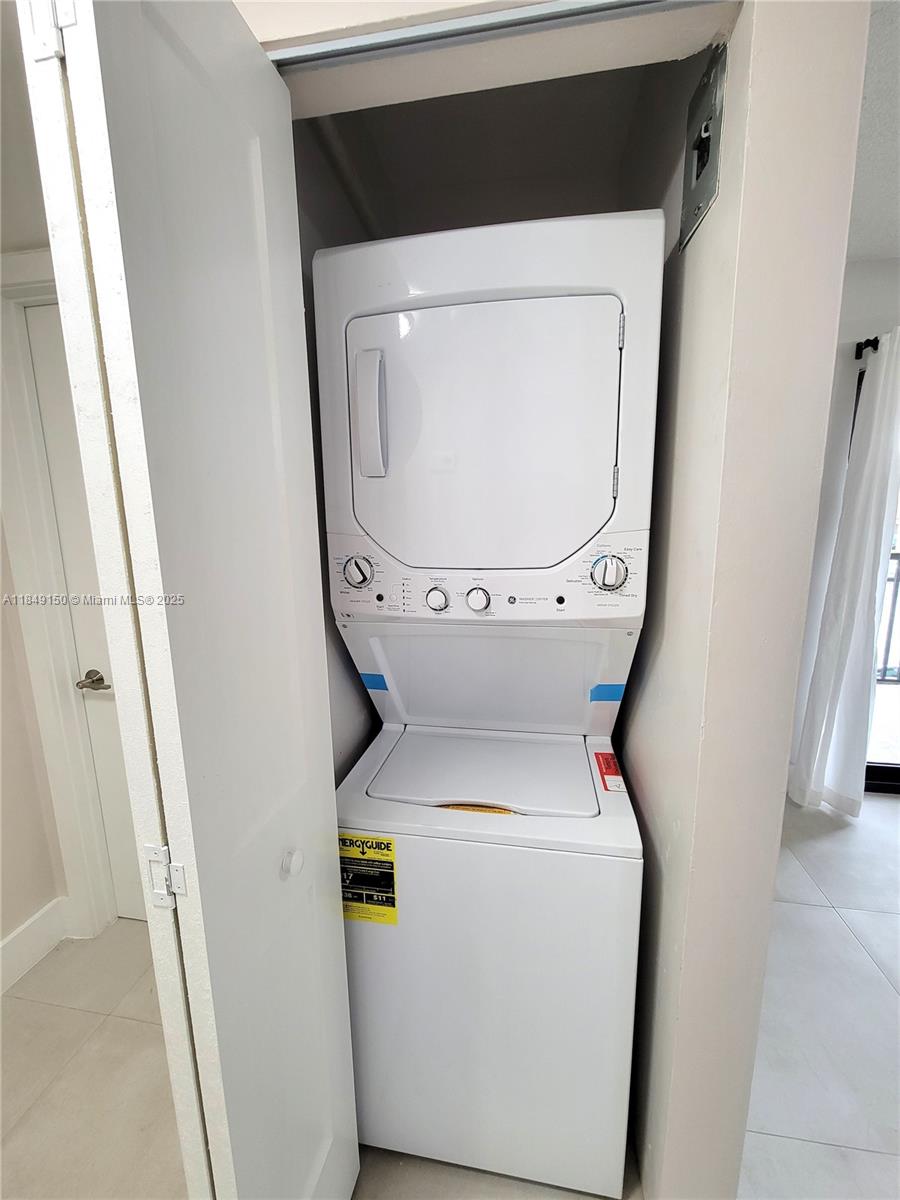 9728 Hammocks Blvd 201-27