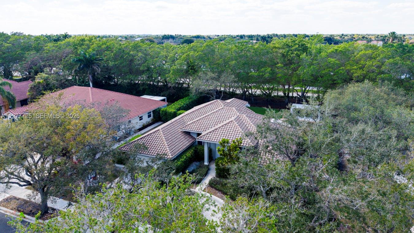 COUNTRY ISLES - Residential