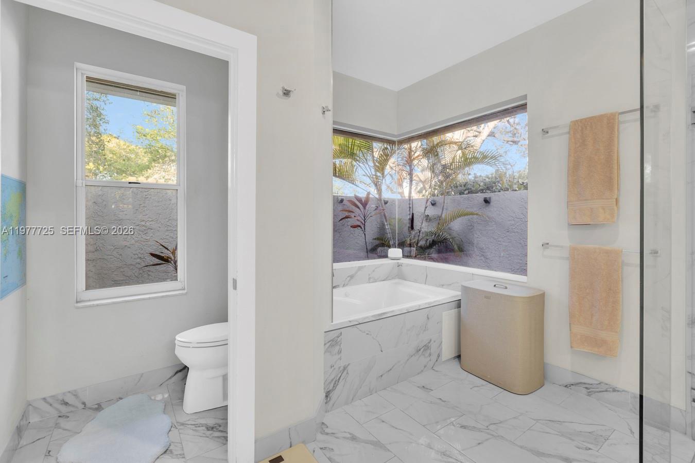 COUNTRY ISLES - Residential