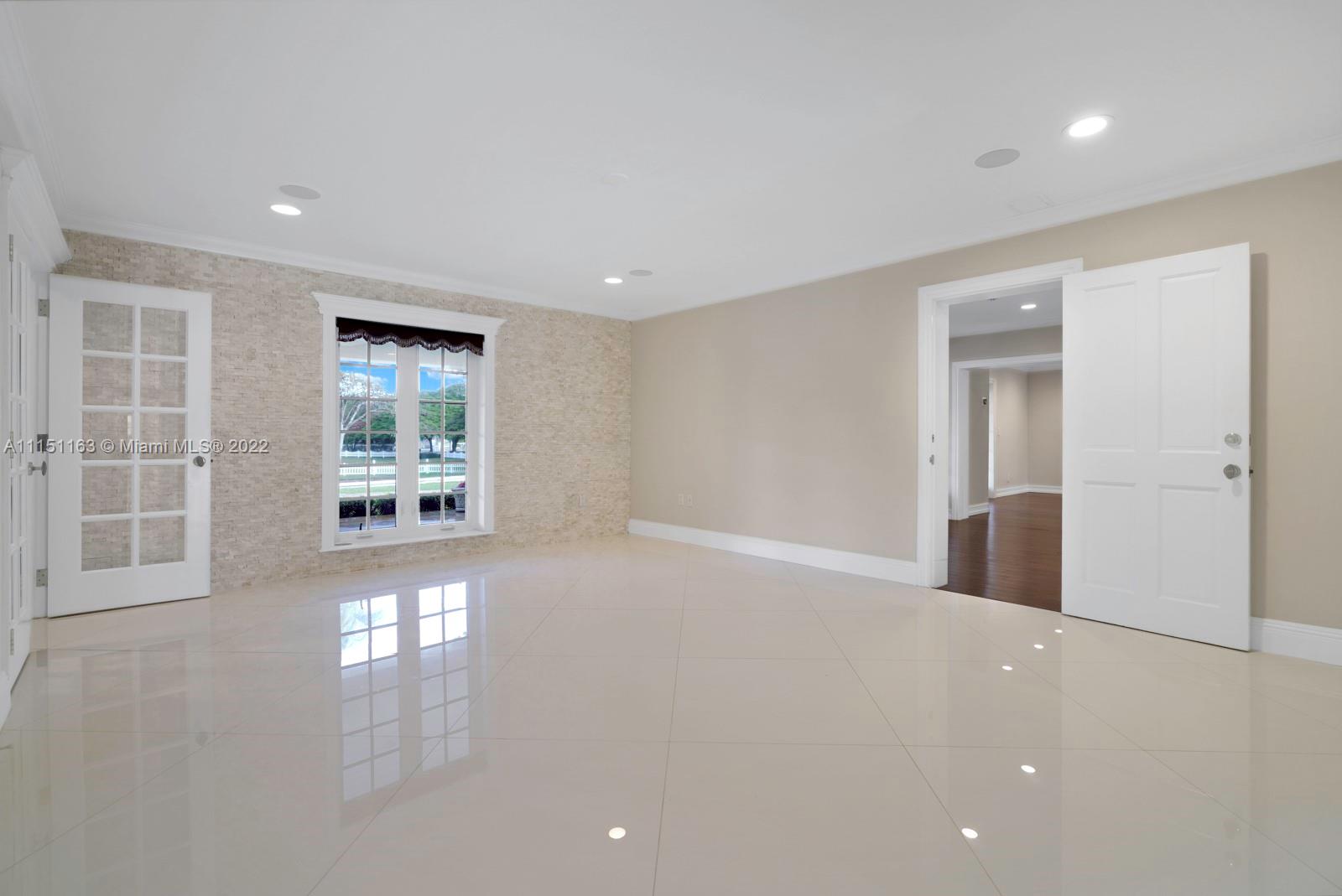 EVERGLADES SUGAR & LAND C - Residential