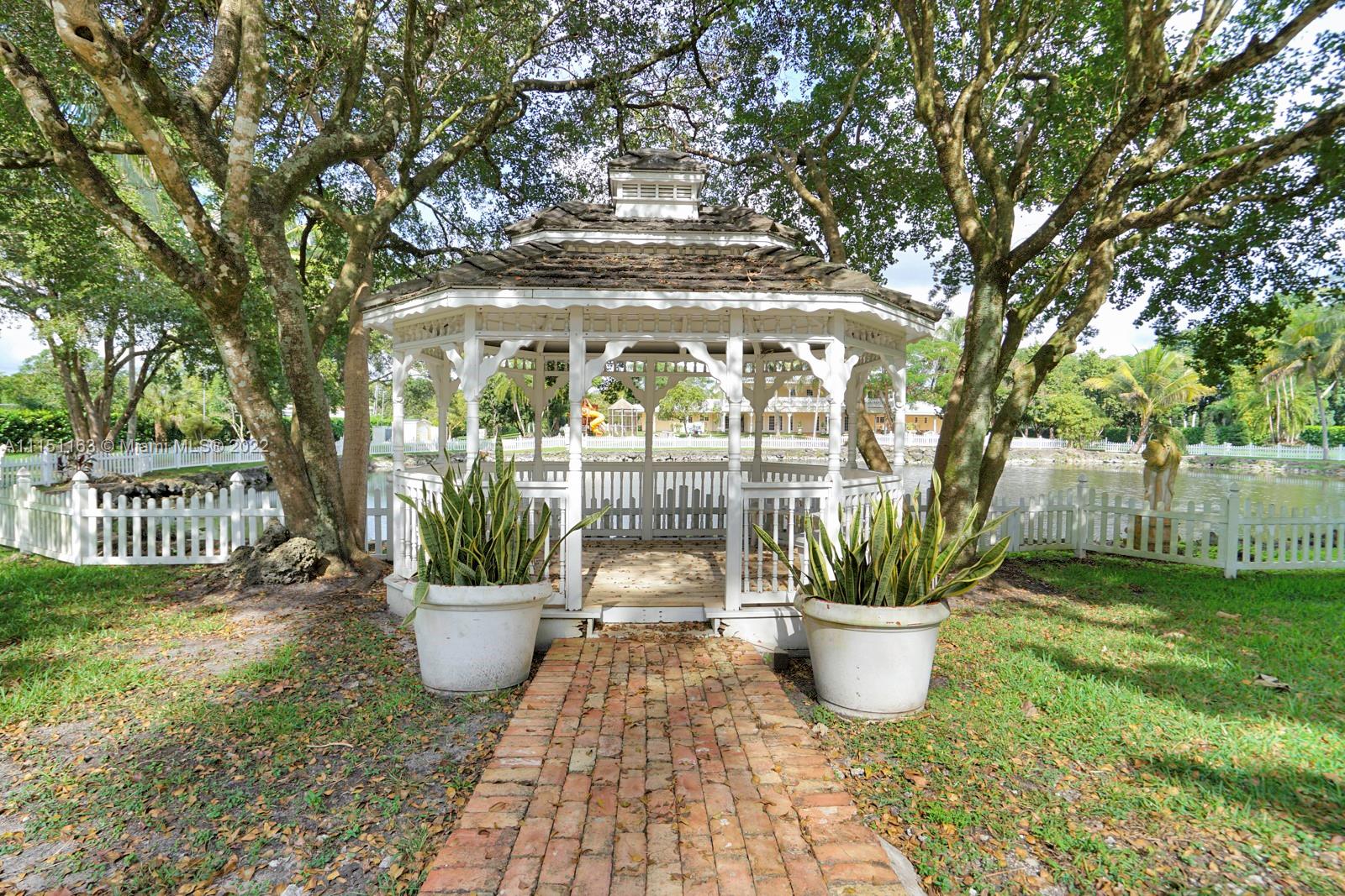 EVERGLADES SUGAR & LAND C - Residential