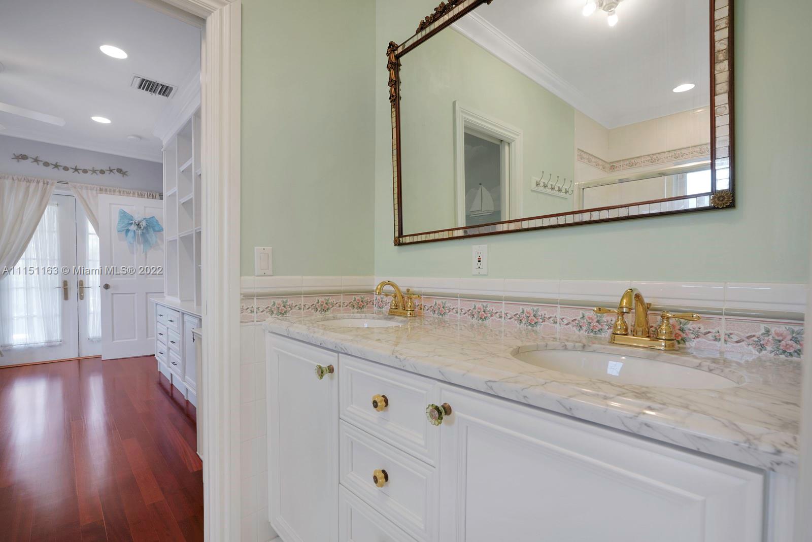 EVERGLADES SUGAR & LAND C - Residential