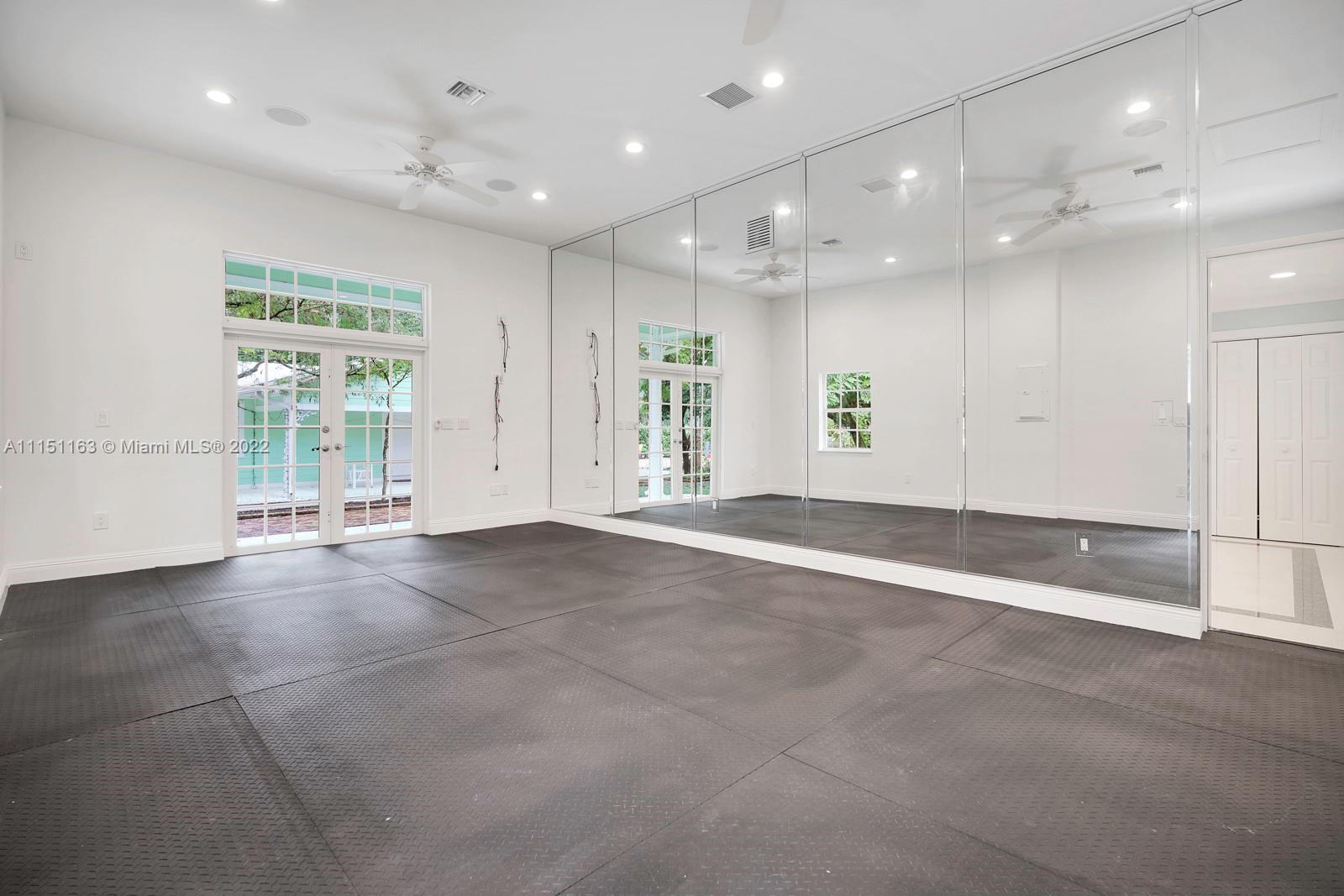 EVERGLADES SUGAR & LAND C - Residential