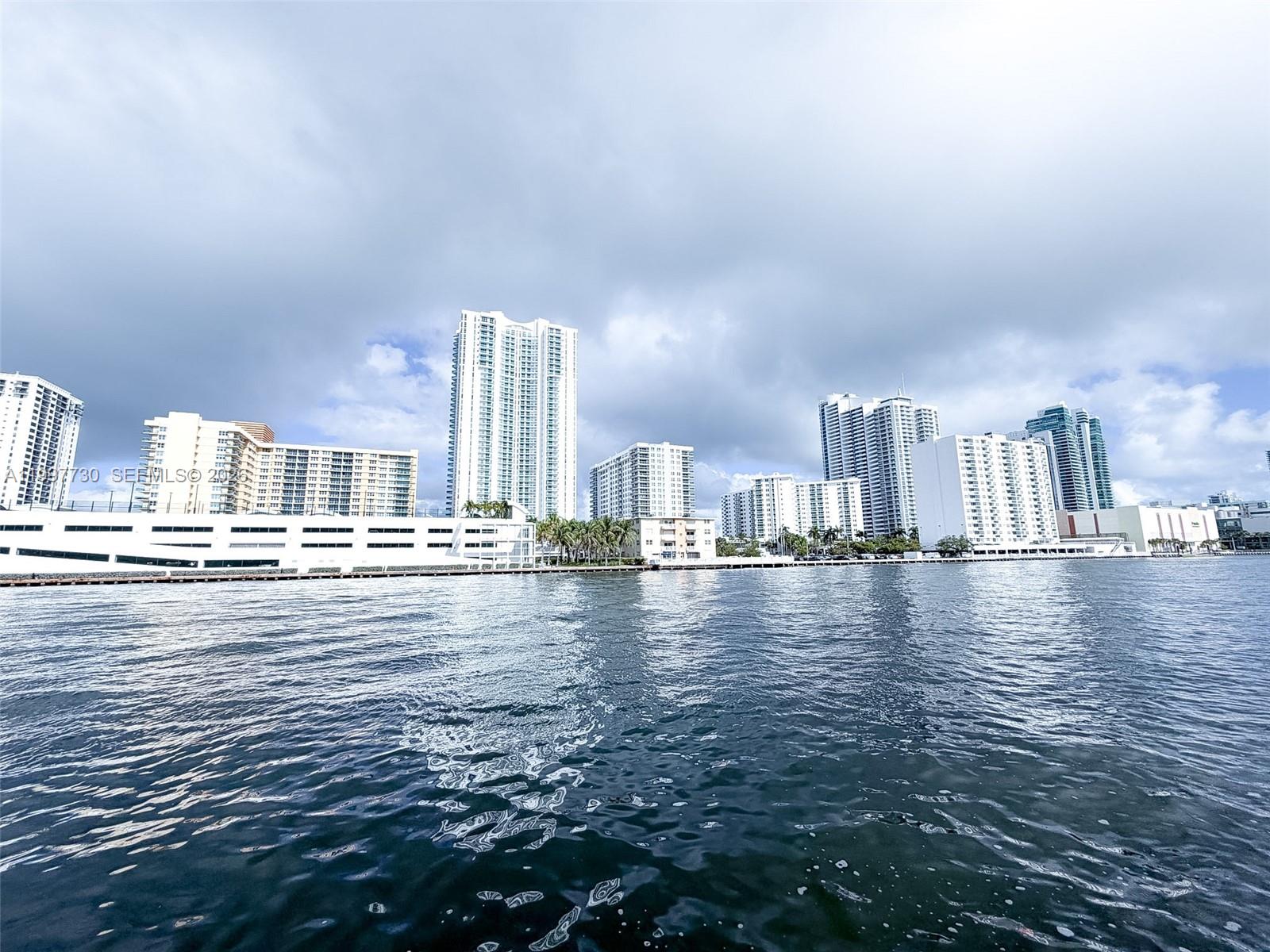 OCEANVIEW PARK CONDO - Residential