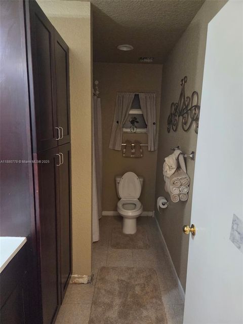 1861 NW 69th St Miami FL 33147