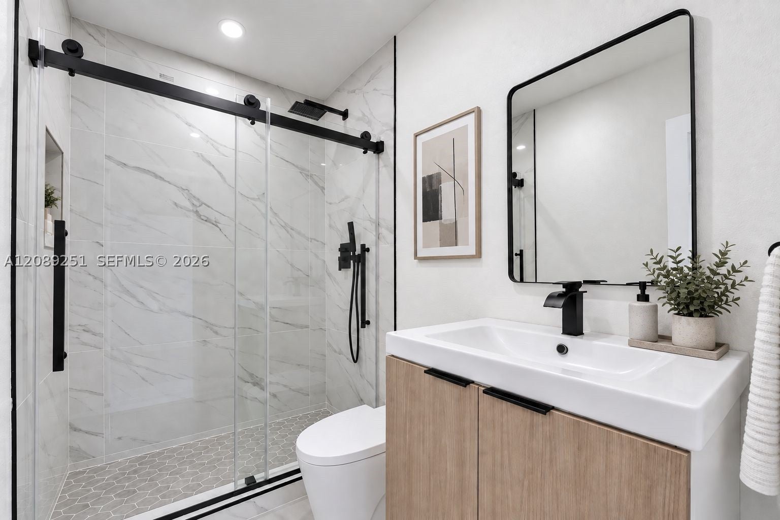 40 SE 3rd Ter, Dania Beach FL 33004