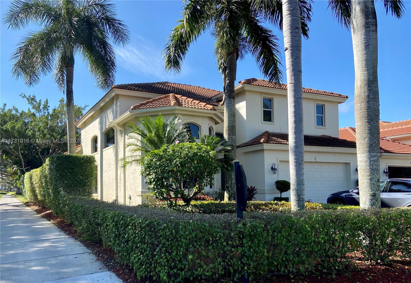 IBIS GOLF AND COUNTRY CLU - Residential Lease