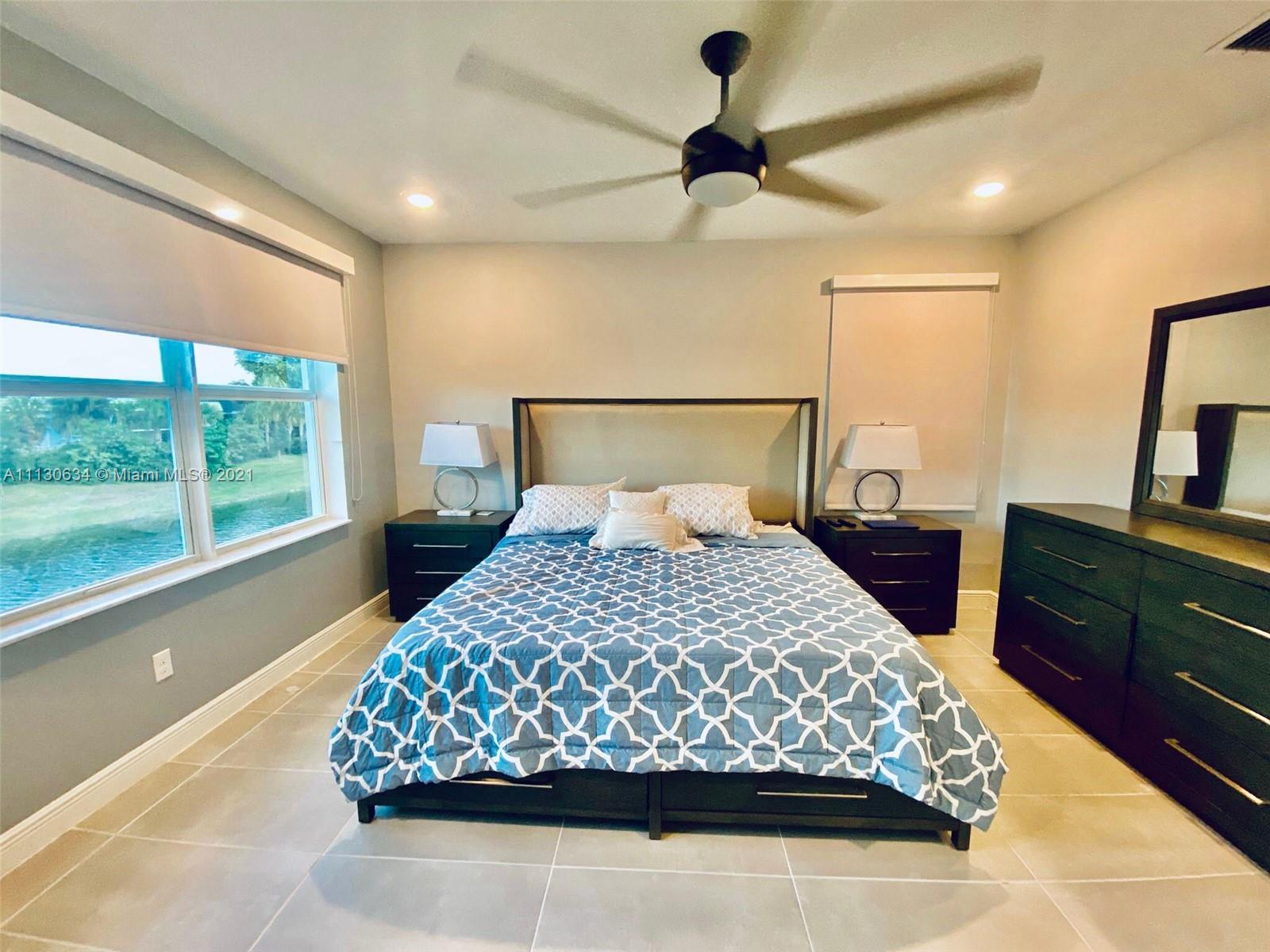 CRYSTAL LAKE 1ST - Residential