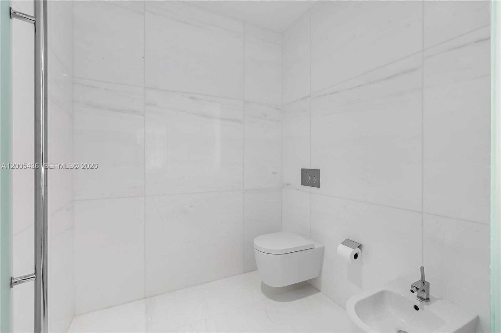 ASTON MARTIN RESIDENCES - Residential Lease