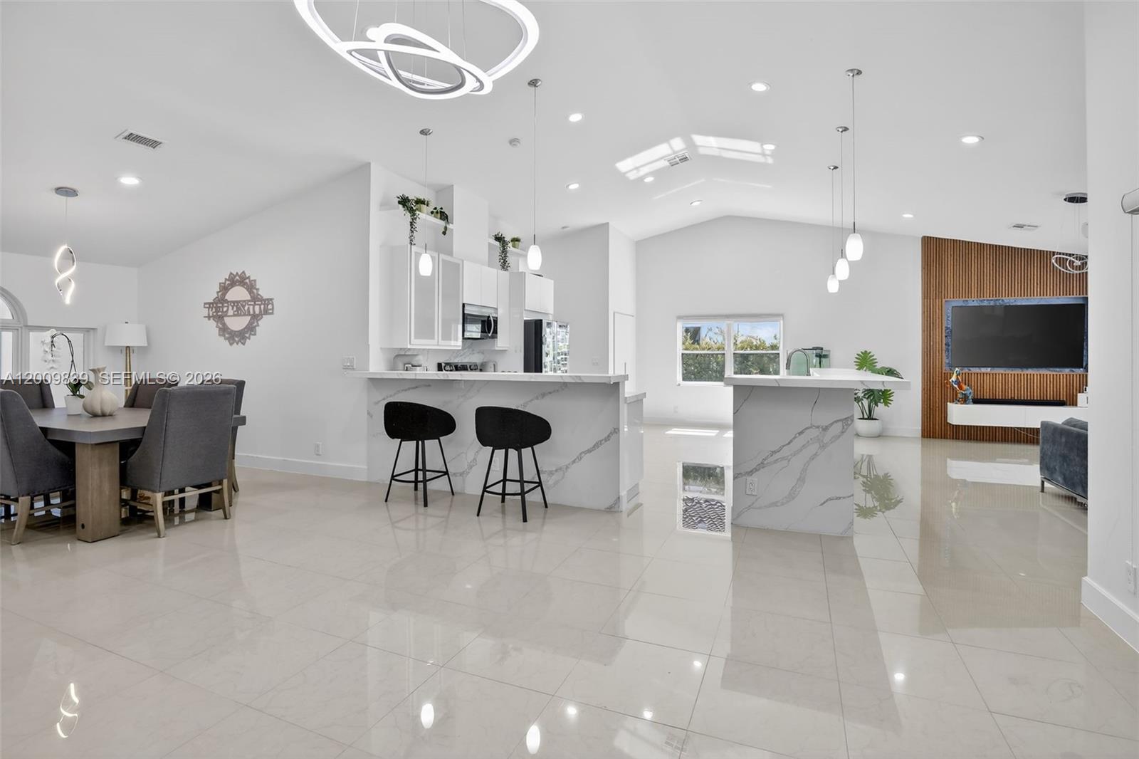 HOLLYWOOD HILLS NORTH SEC - Residential