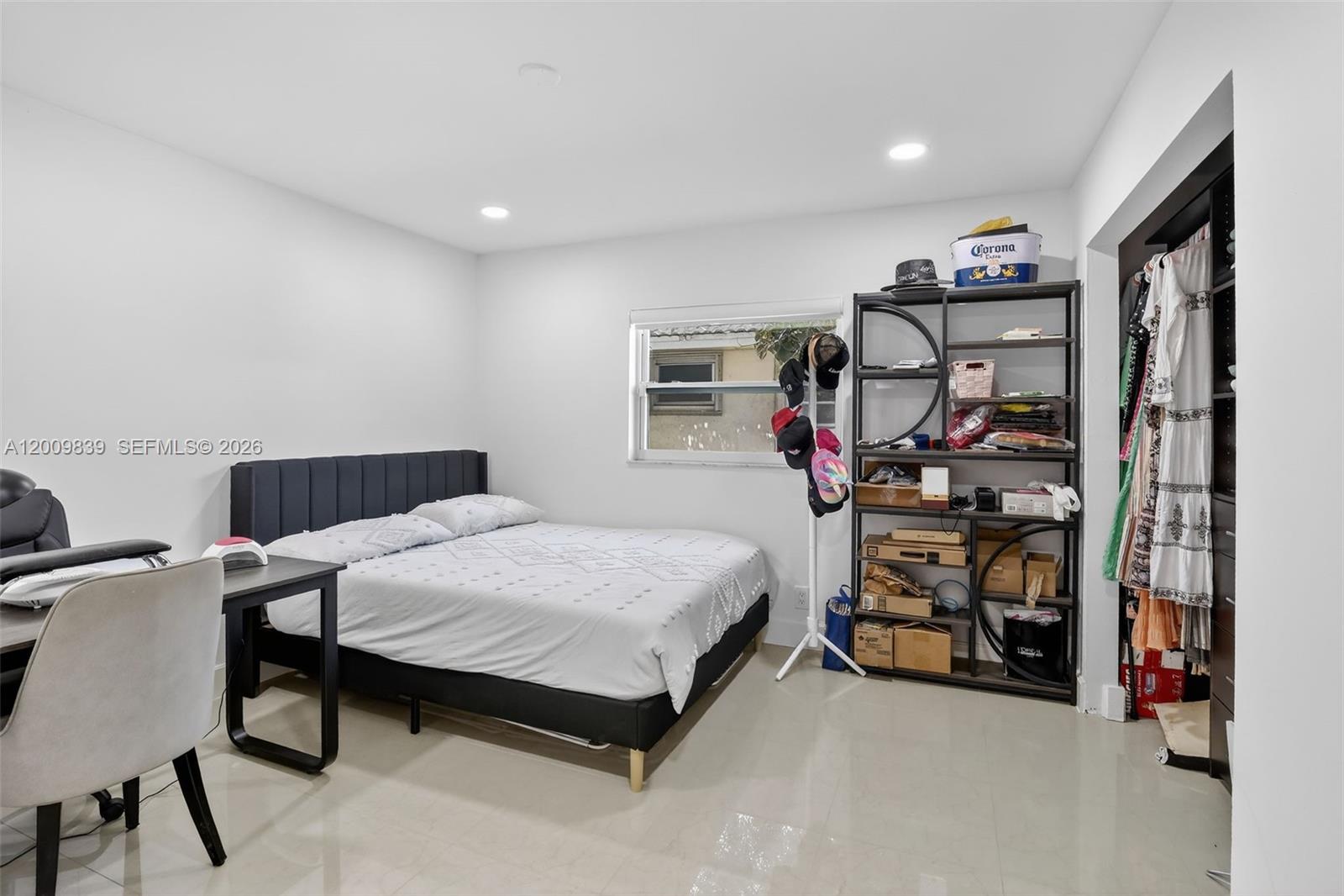 HOLLYWOOD HILLS NORTH SEC - Residential