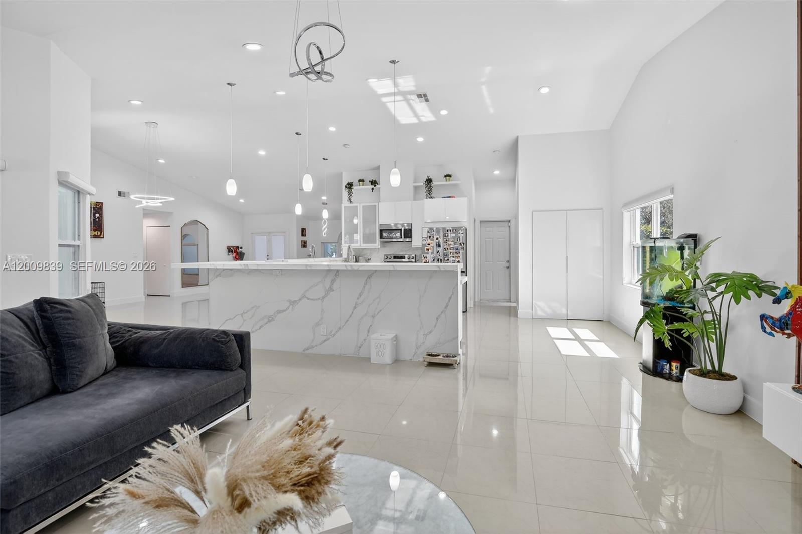 HOLLYWOOD HILLS NORTH SEC - Residential