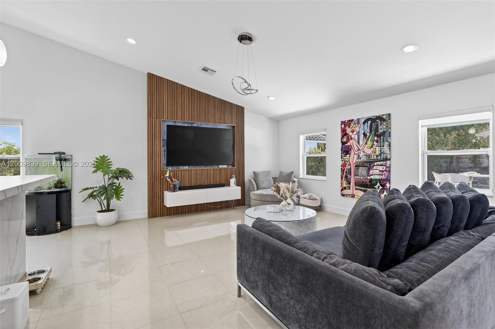 HOLLYWOOD HILLS NORTH SEC - Residential