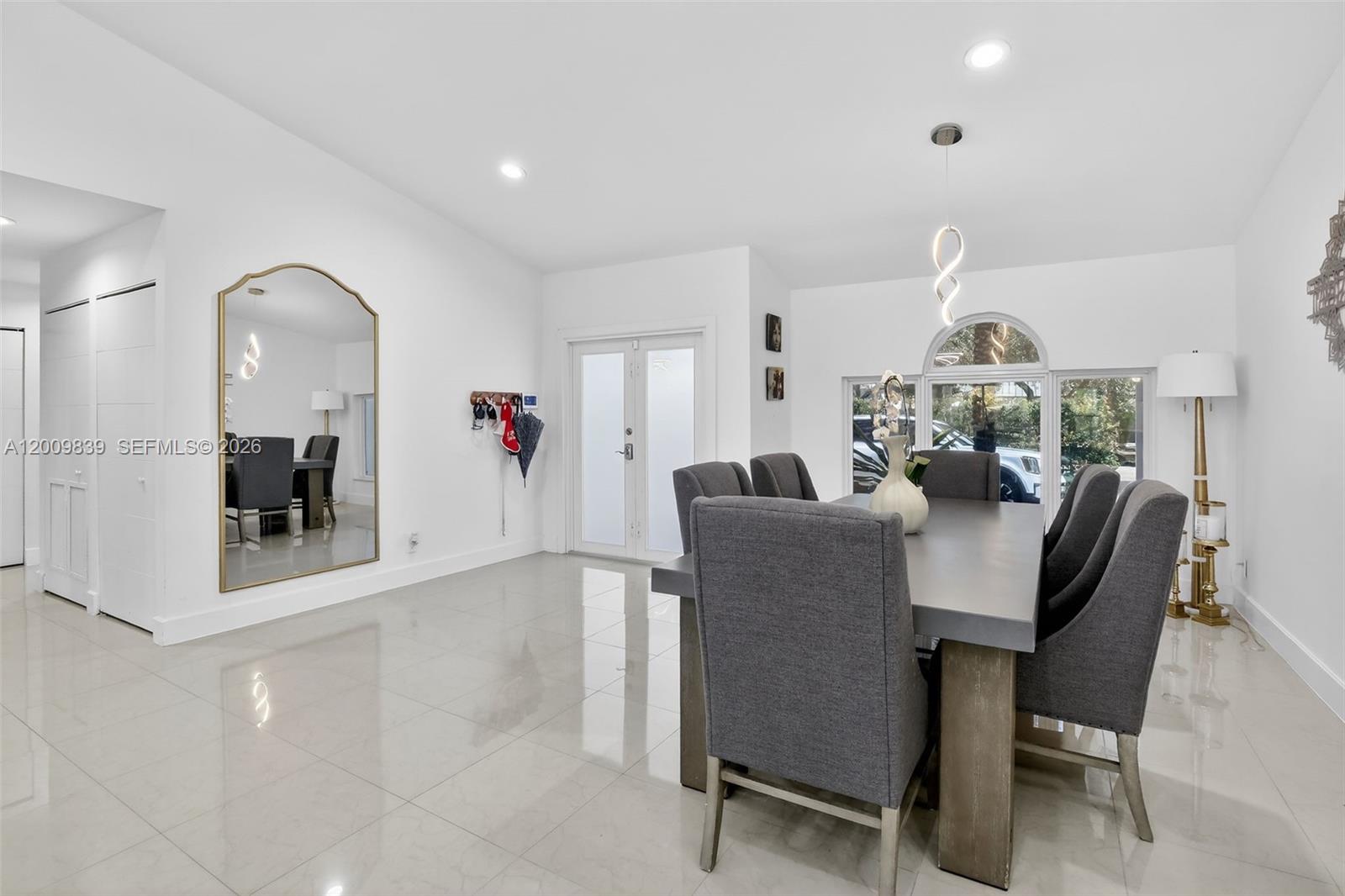 HOLLYWOOD HILLS NORTH SEC - Residential