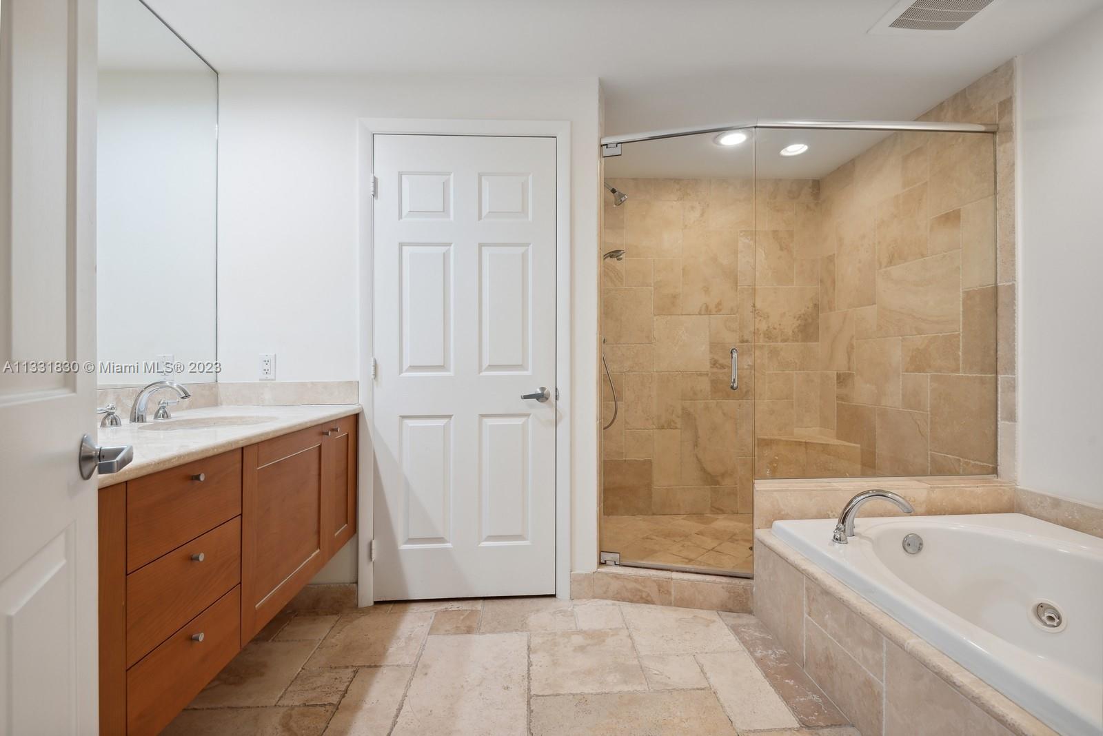 THE PORT RESIDENCES - Residential Lease