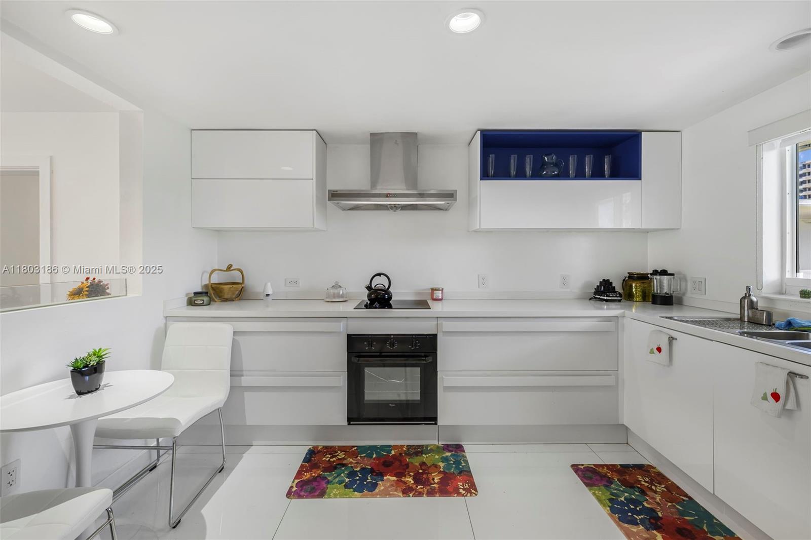 1 Harbour Way 305