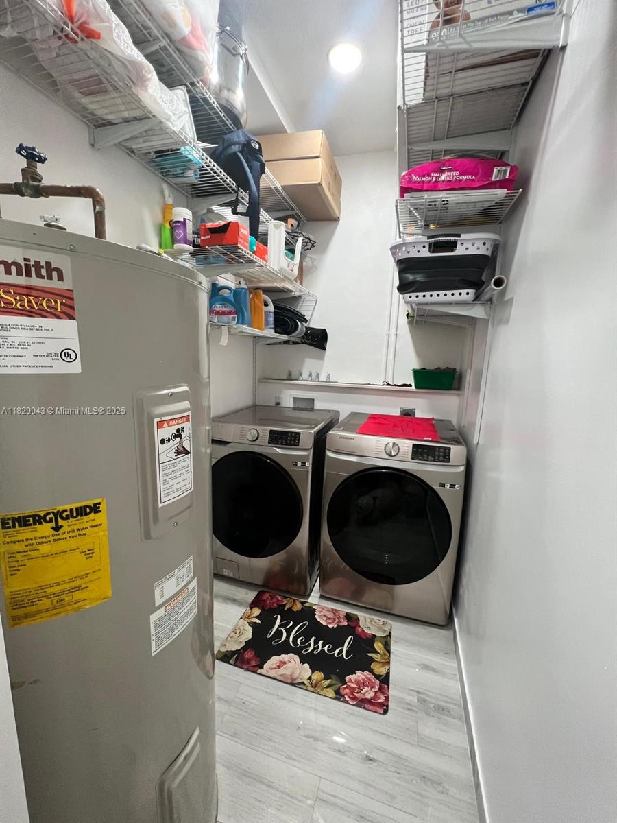 TWIN LAKE SHORES CENTRAL - Residential