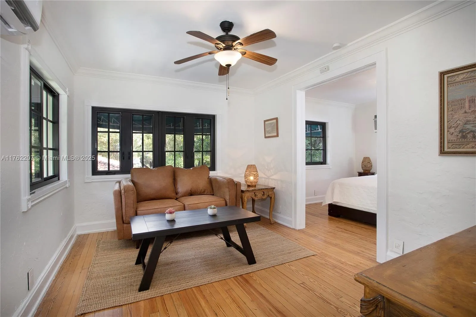 Coral Gables, Florida 33134, United States, 1 Bedroom Bedrooms, ,1 BathroomBathrooms,Residential,Pending,86892