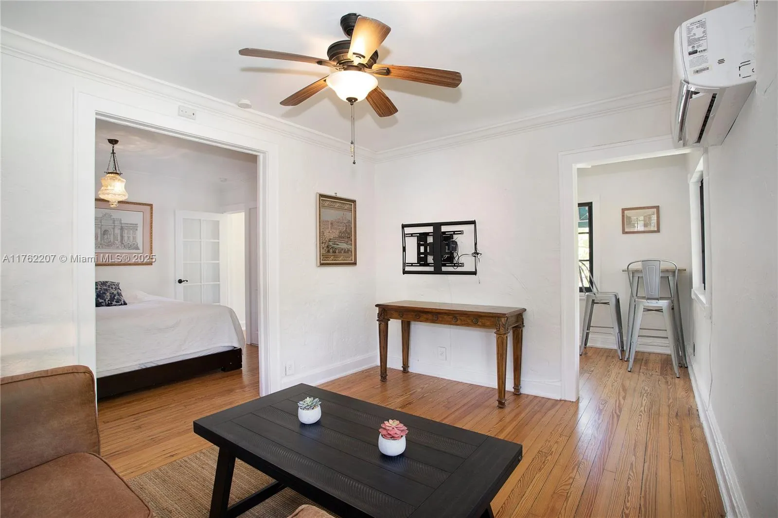 Coral Gables, Florida 33134, United States, 1 Bedroom Bedrooms, ,1 BathroomBathrooms,Residential,Pending,86892