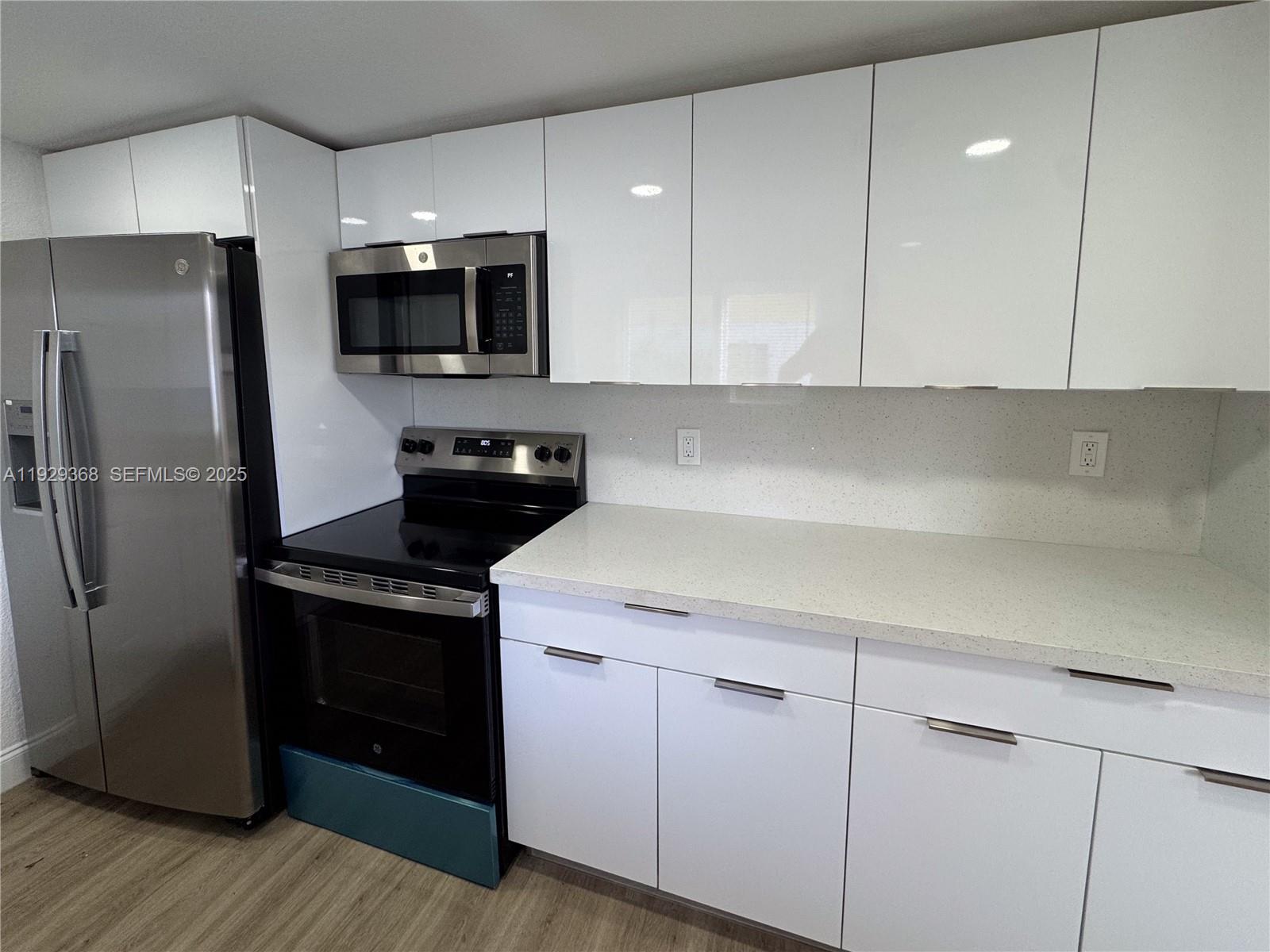 INLET CITY - Residential