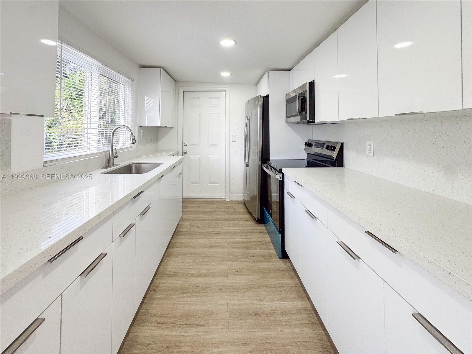 INLET CITY - Residential