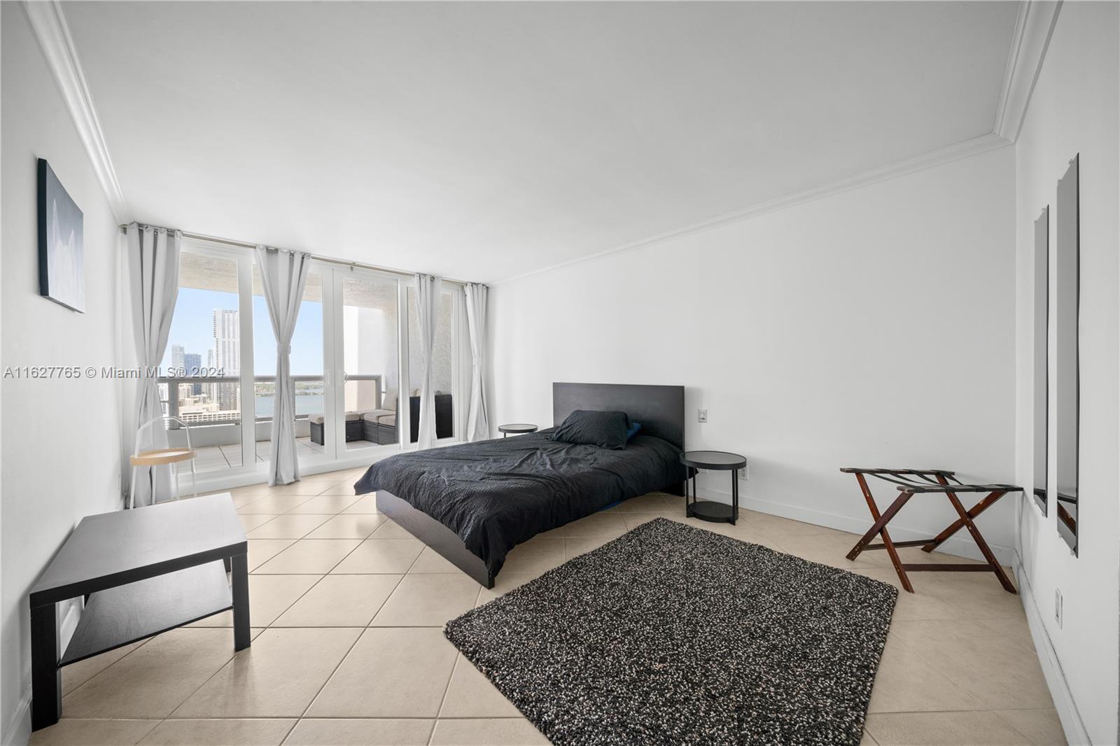 VENETIA CONDO - Residential