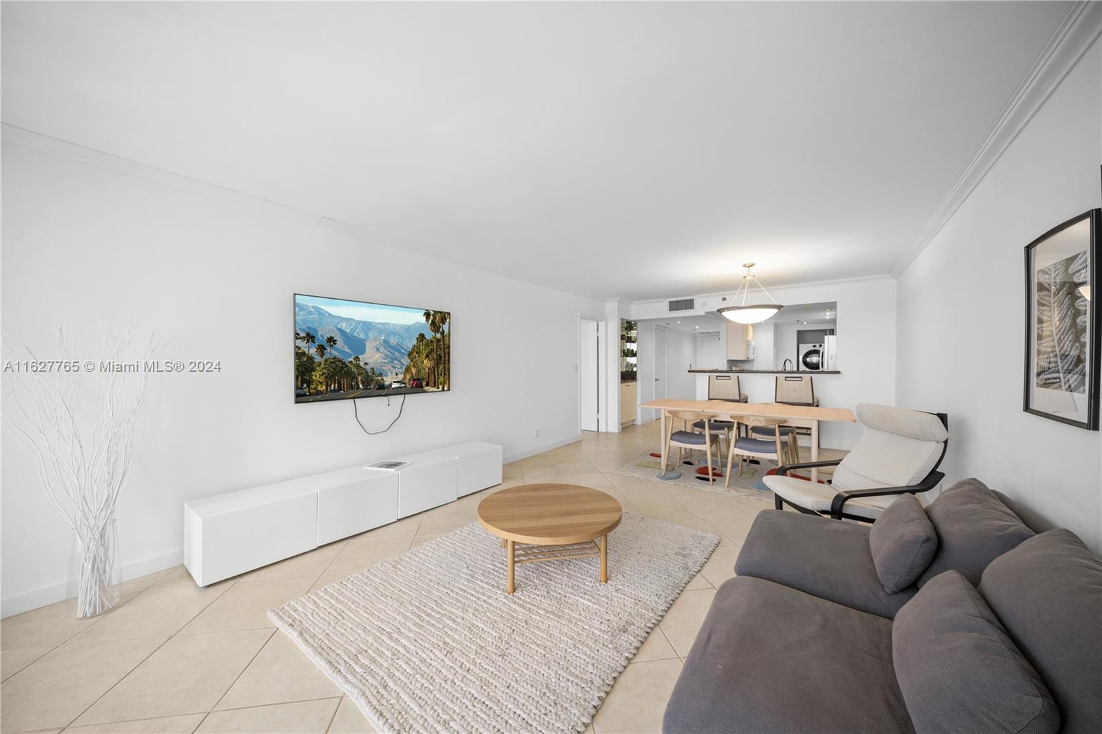 VENETIA CONDO - Residential