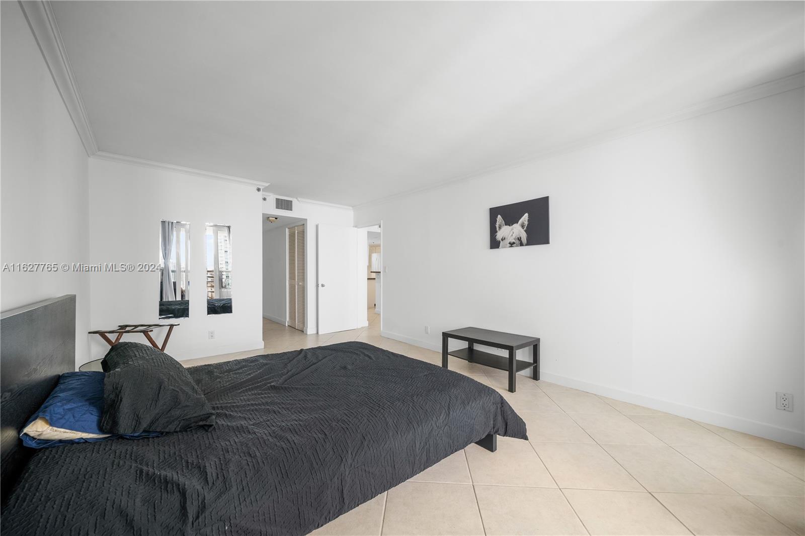 VENETIA CONDO - Residential