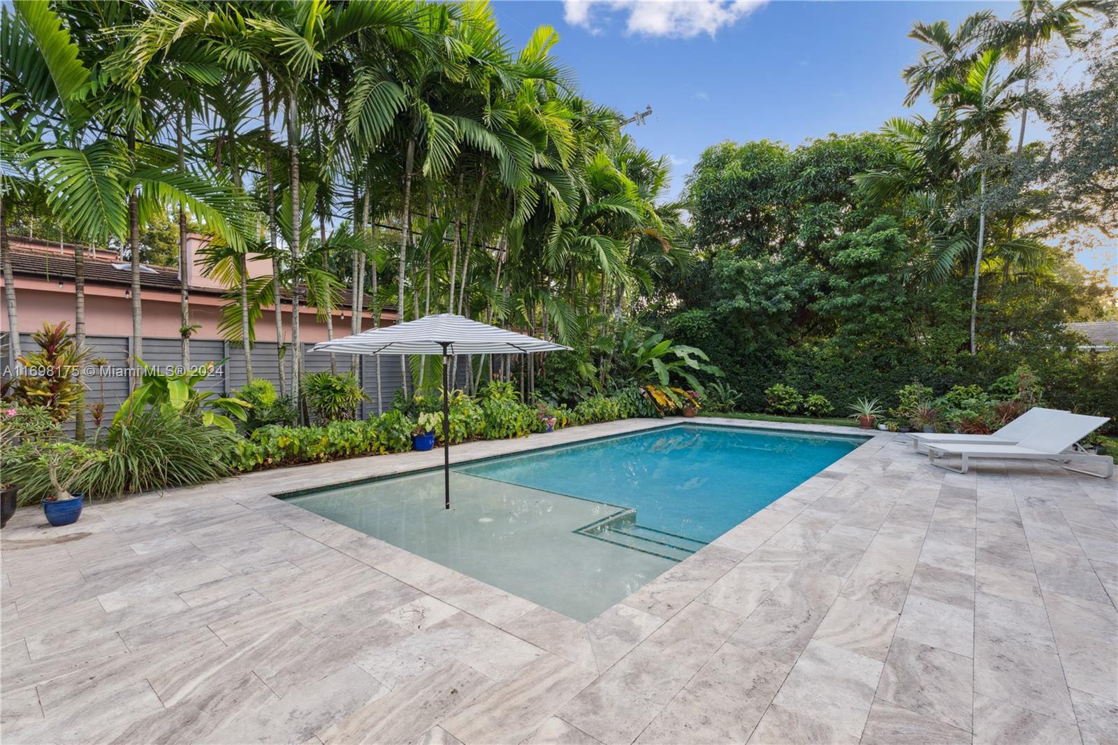 MIAMI SHORES SEC 4 AMD PL - Residential